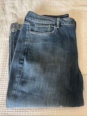 Classic NYDJ Blue Denim Cropped Jeans